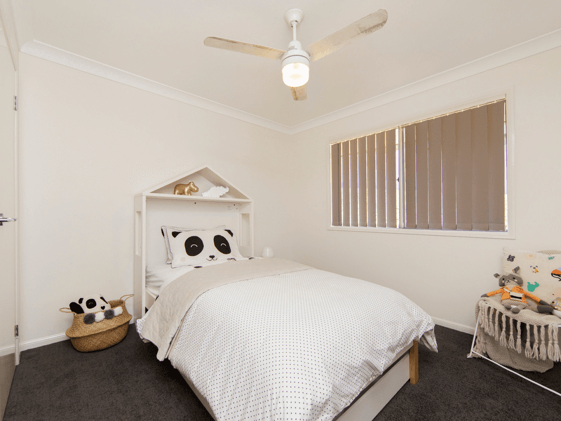 32 Blackwood Circuit, Cameron Park, NSW 2285