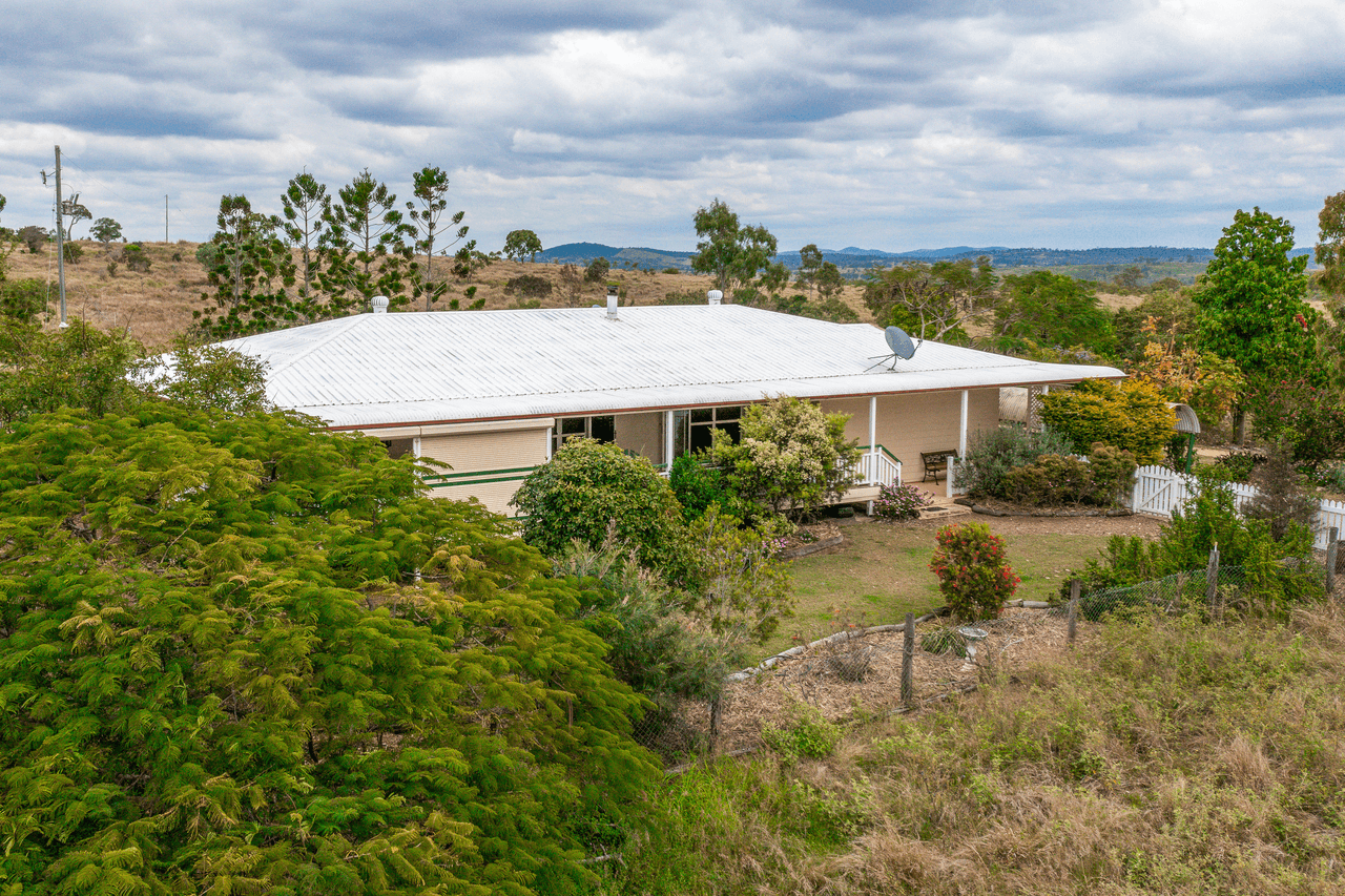 "Merindah" 421 Paradise Dam Road,, DALLARNIL, QLD 4621