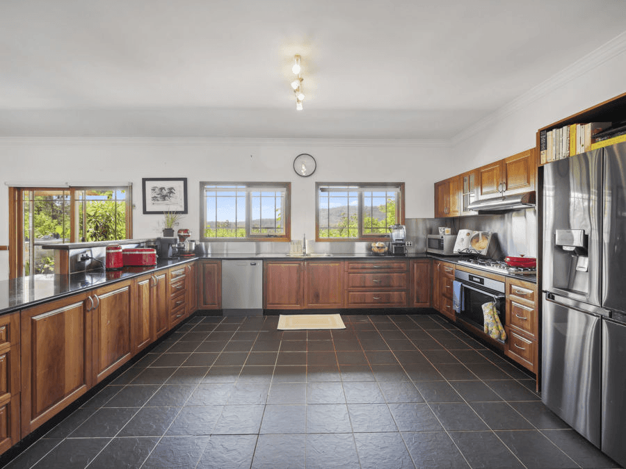 853 Bowraville Rd, BRIERFIELD, NSW 2454