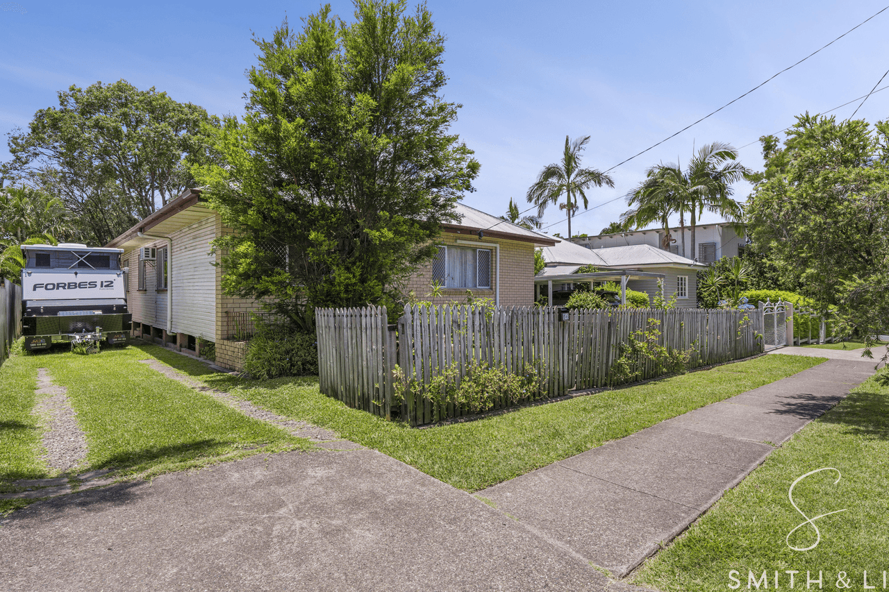 54 Leybourne Street, CHELMER, QLD 4068