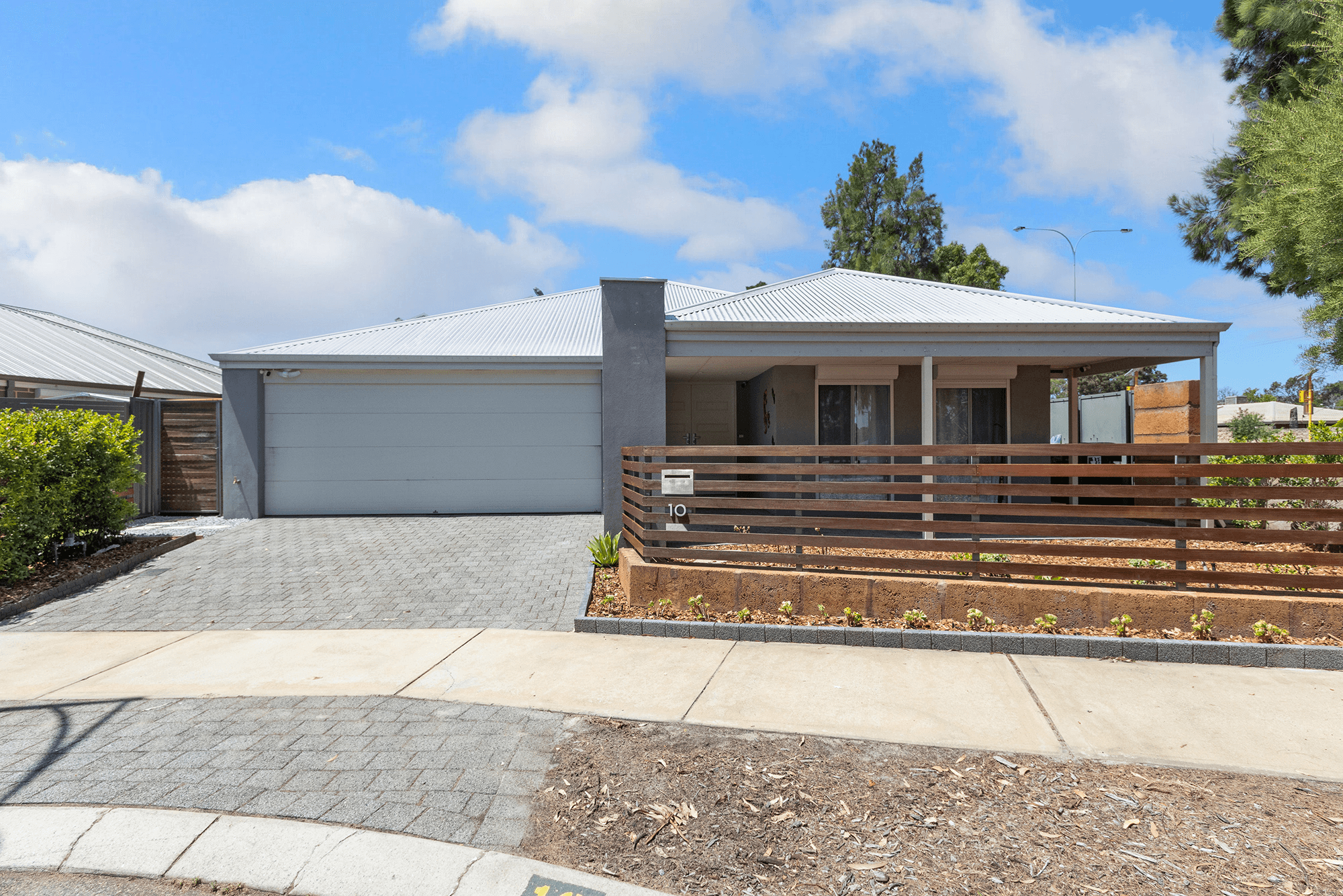 10 Bosbaan Place, CHAMPION LAKES, WA 6111