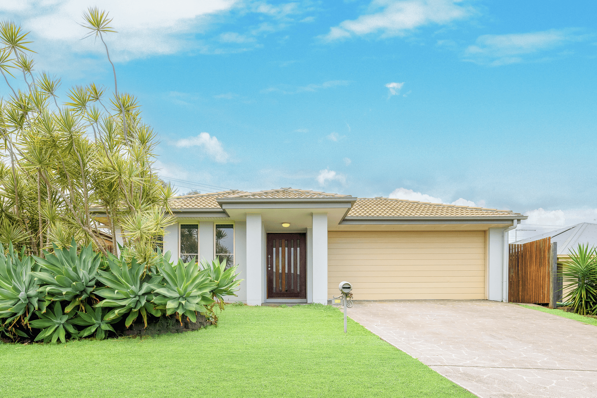 15 Bellthorpe Circuit, Kallangur, QLD 4503