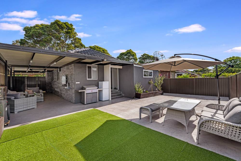 33 Methuen Parade, RIVERWOOD, NSW 2210