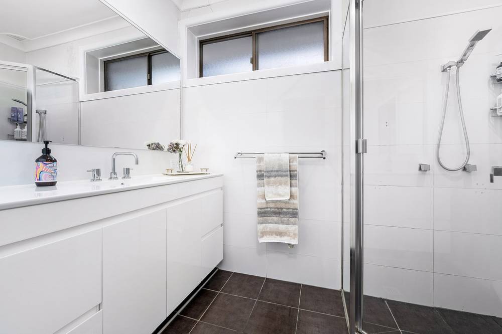 33 Methuen Parade, RIVERWOOD, NSW 2210