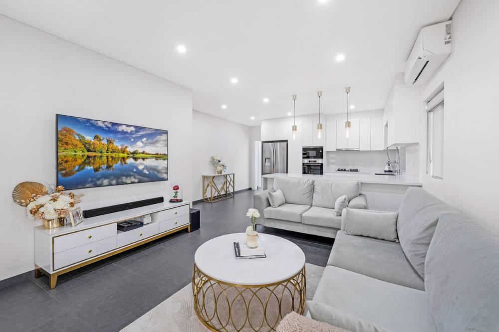 33 Methuen Parade, RIVERWOOD, NSW 2210