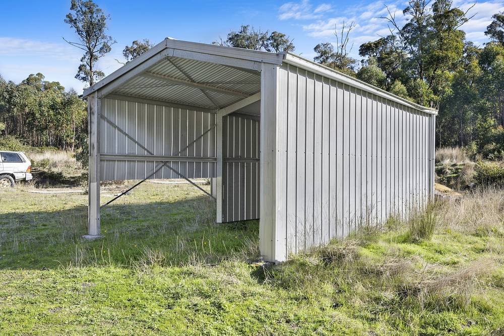 477 Linton Carngham Road, Snake Valley, VIC 3351