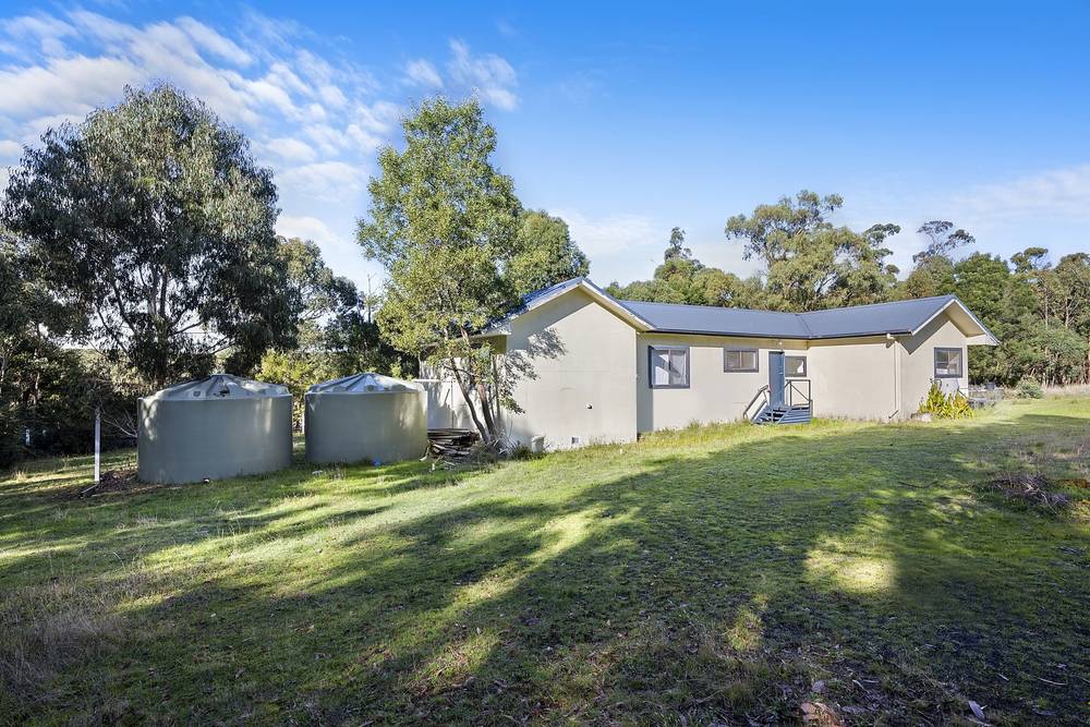 477 Linton Carngham Road, Snake Valley, VIC 3351