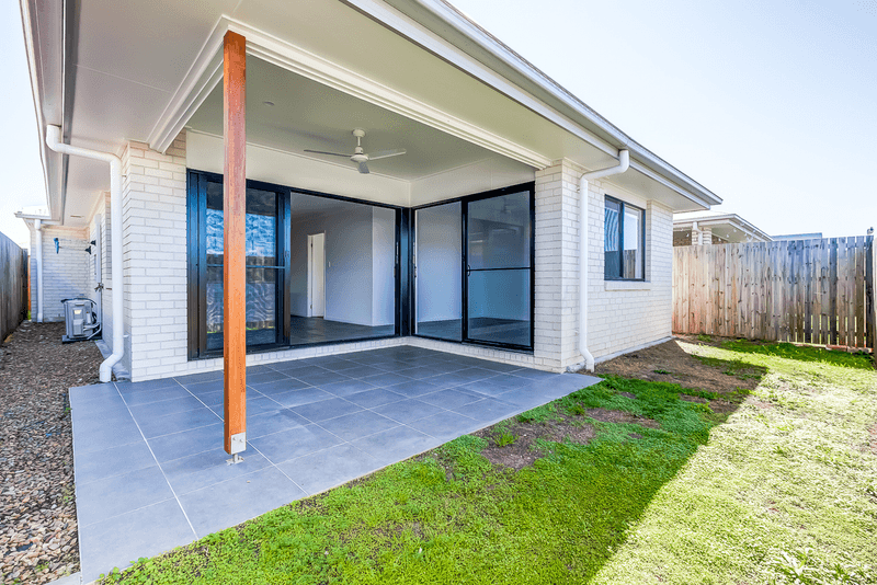 6 Feathertail Street, BAHRS SCRUB, QLD 4207