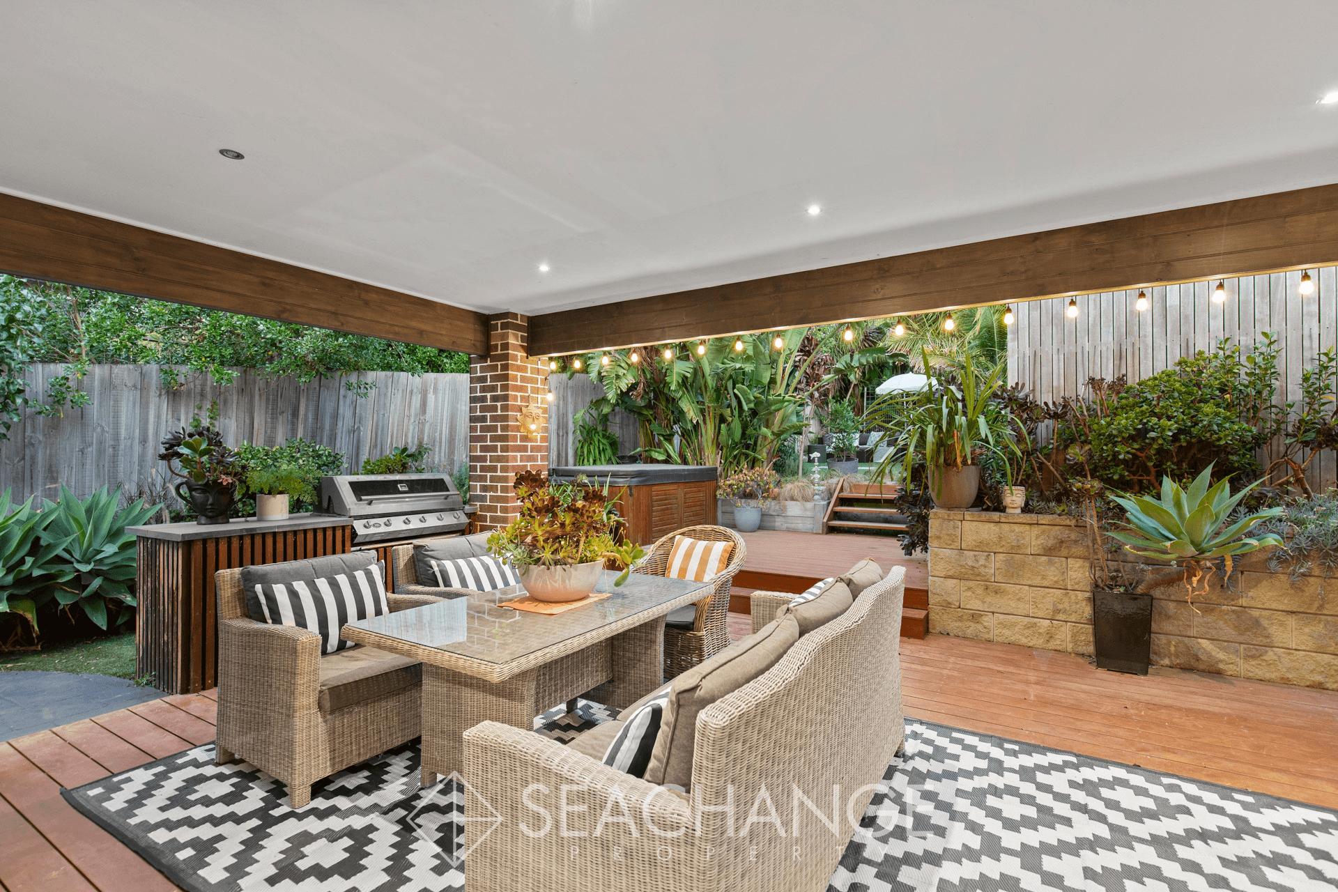 16 Walara Drive, MOUNT MARTHA, VIC 3934
