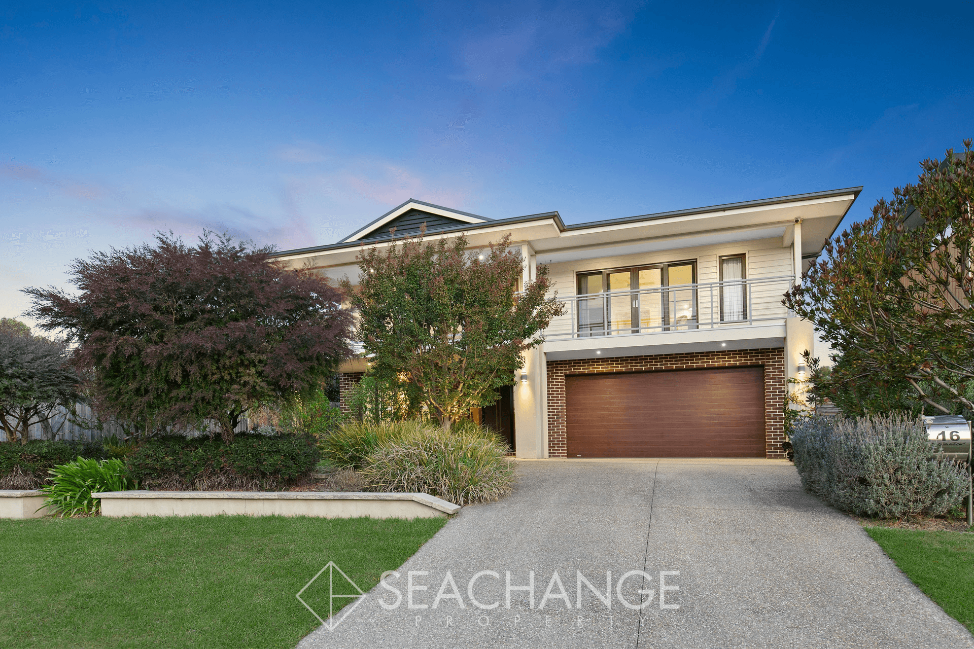 16 Walara Drive, MOUNT MARTHA, VIC 3934