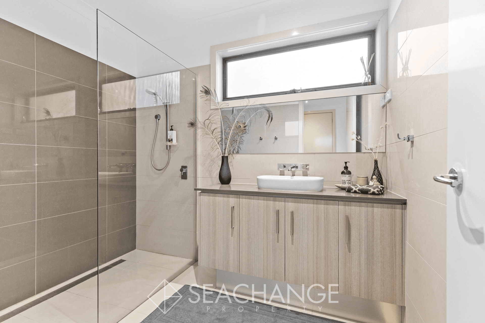 16 Walara Drive, MOUNT MARTHA, VIC 3934