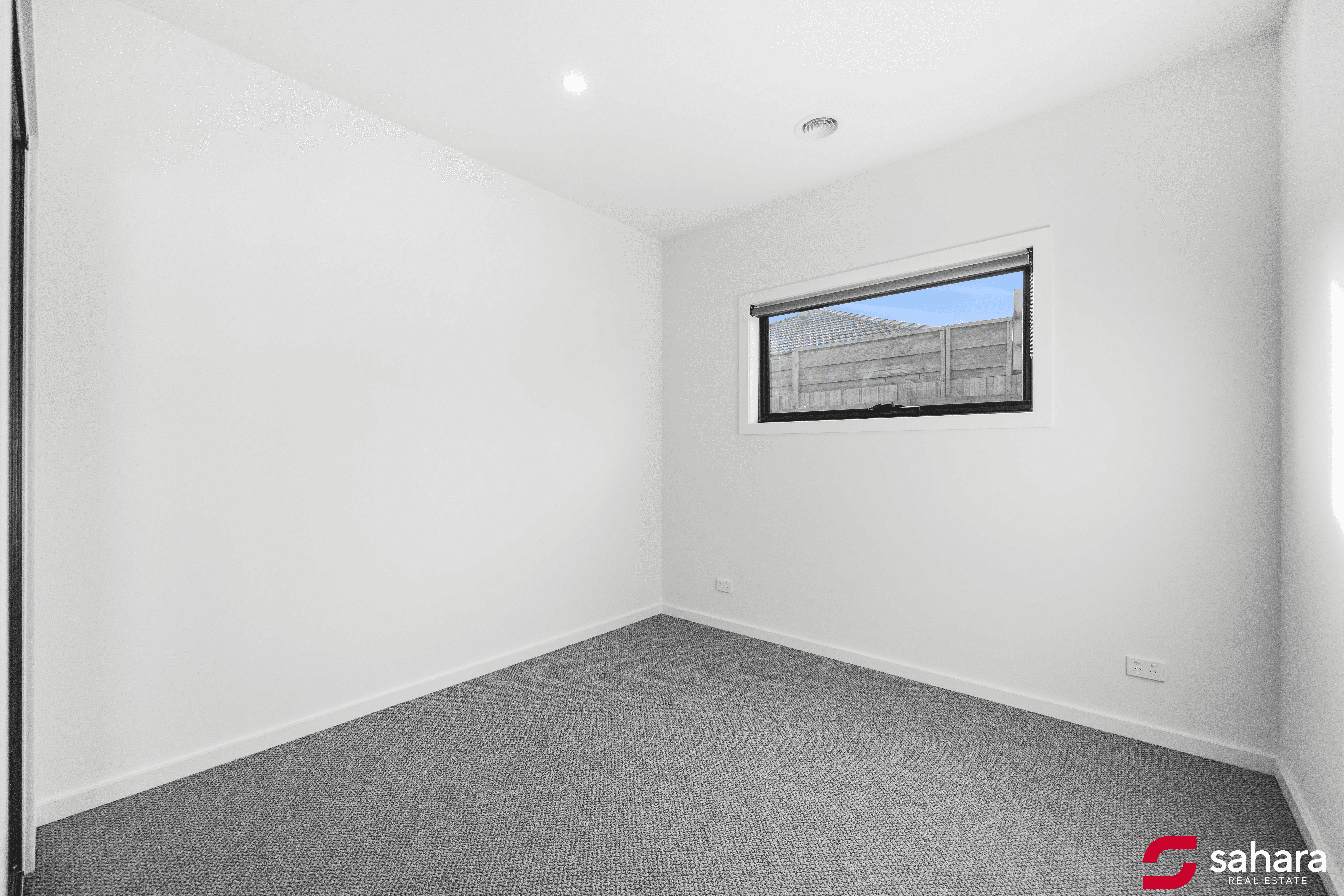 42 Sparrowhawk Crescent, DEANSIDE, VIC 3336