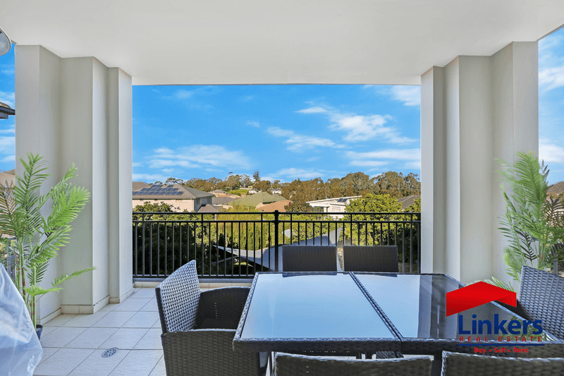 18/112-114 Governors Way, Macquarie Links, NSW 2565