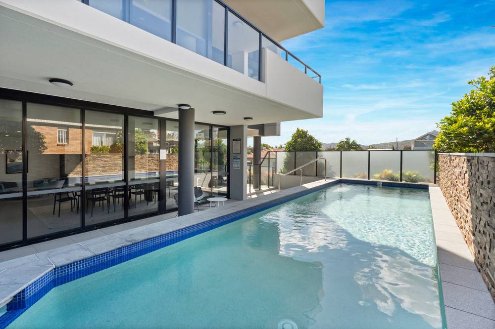 302/3-7 Twenty Fourth Avenue, PALM BEACH, QLD 4221