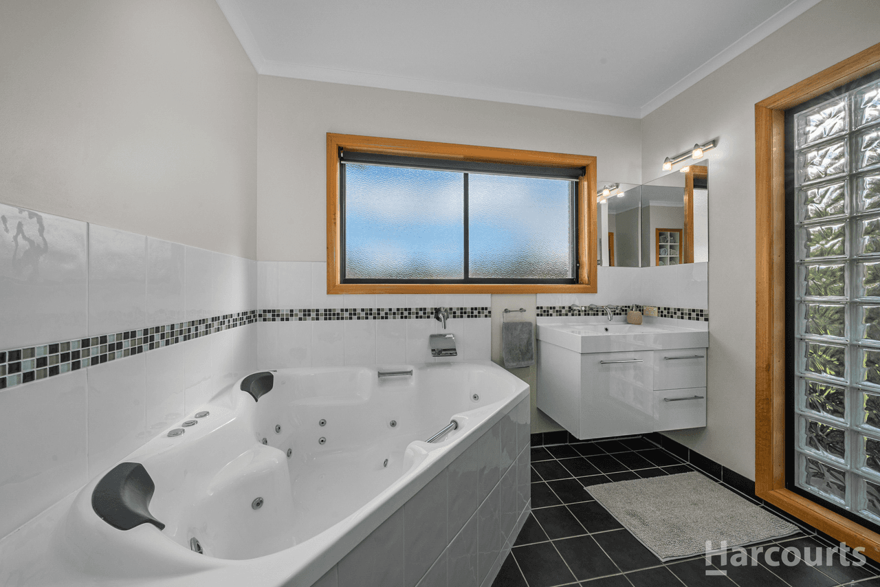 121 Kelson Place, ACTON PARK, TAS 7170