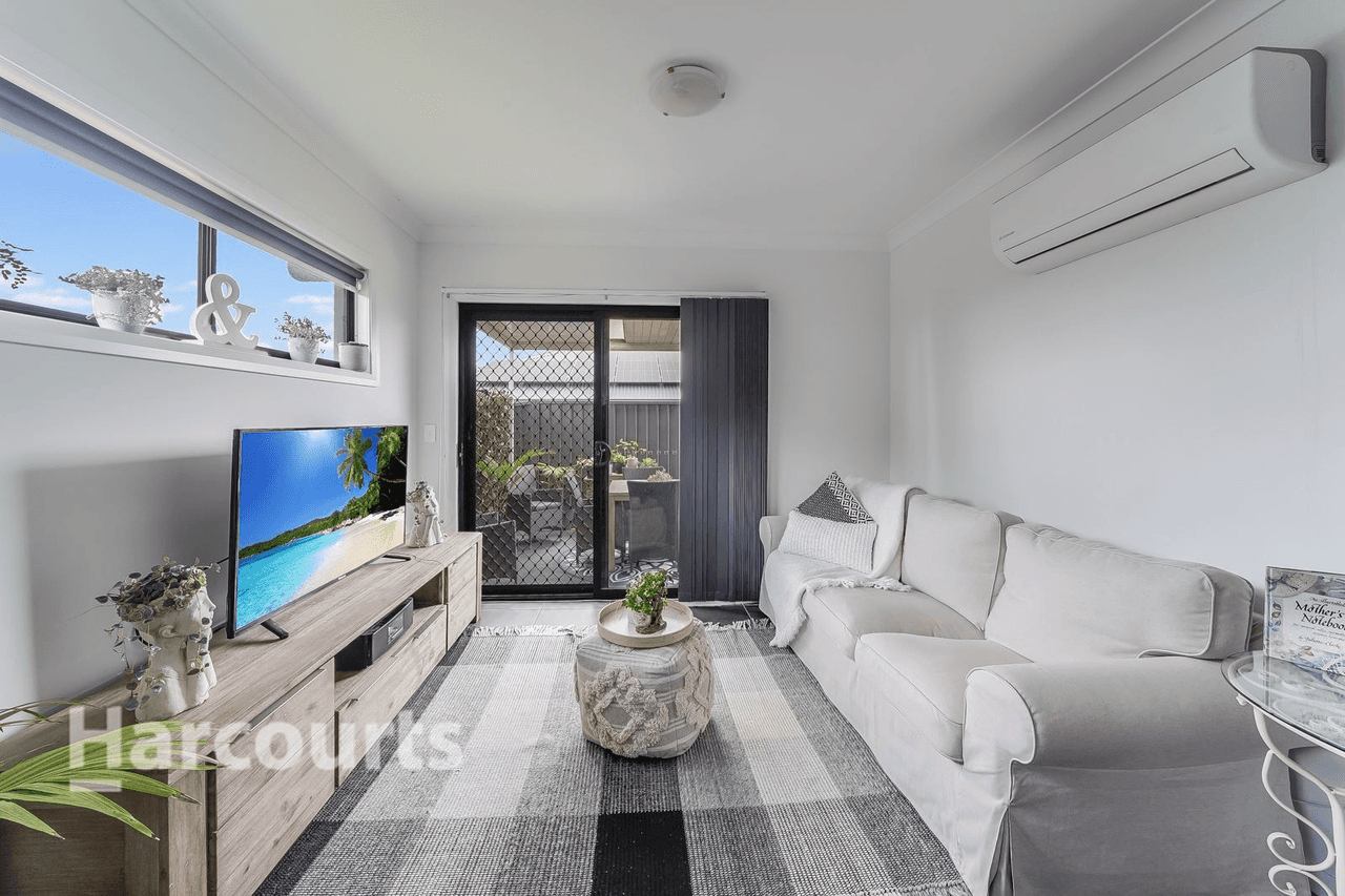 2 & 2A  Austen Boulevard, Spring Farm, NSW 2570