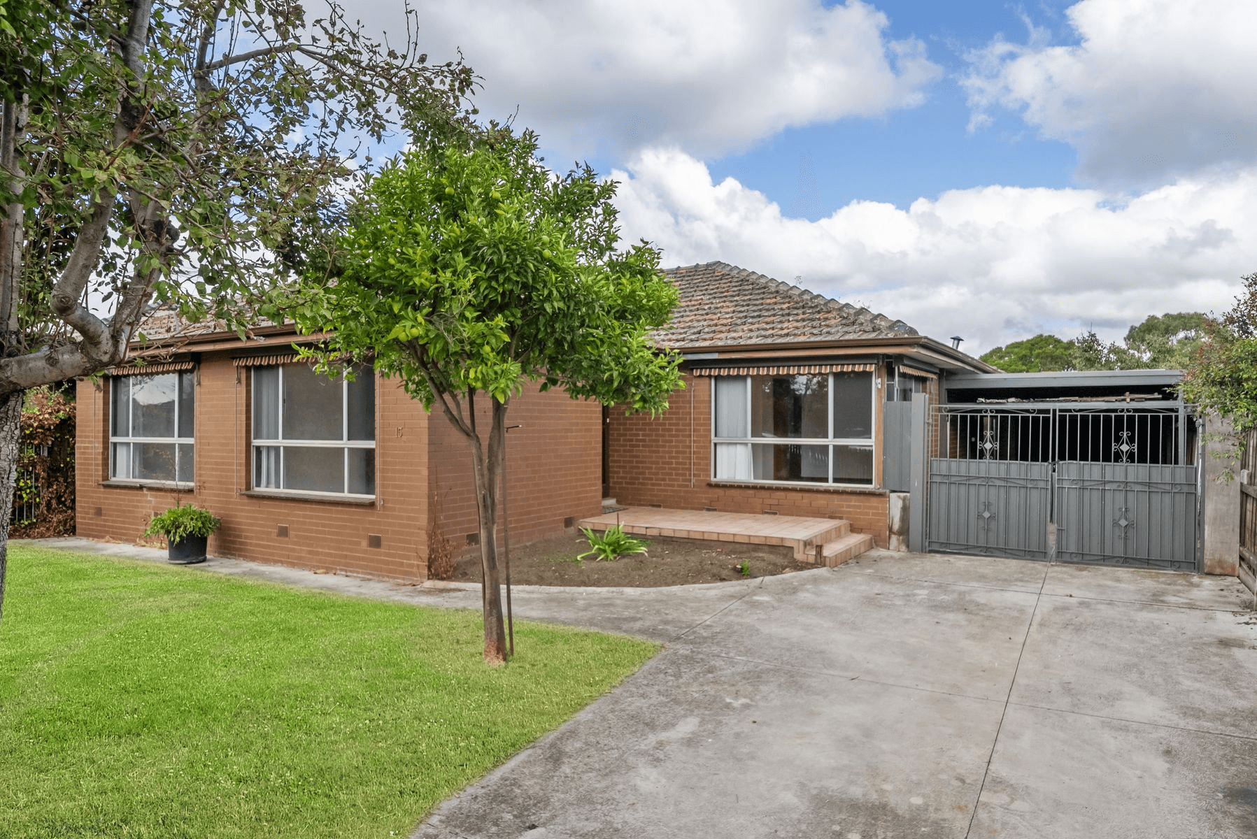 15 Rosemary Drive, LALOR, VIC 3075