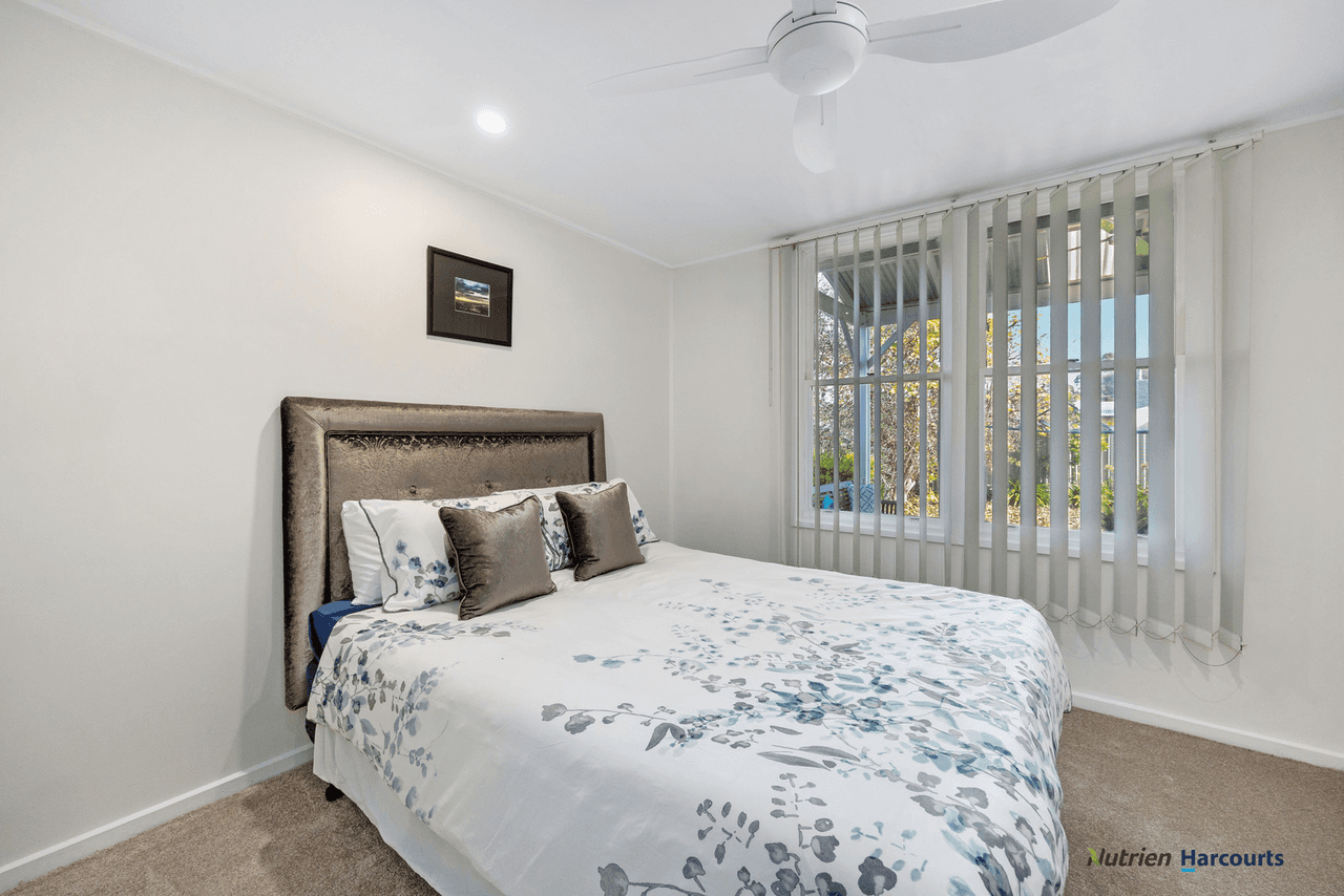 19 Hillside Avenue, EILDON, VIC 3713