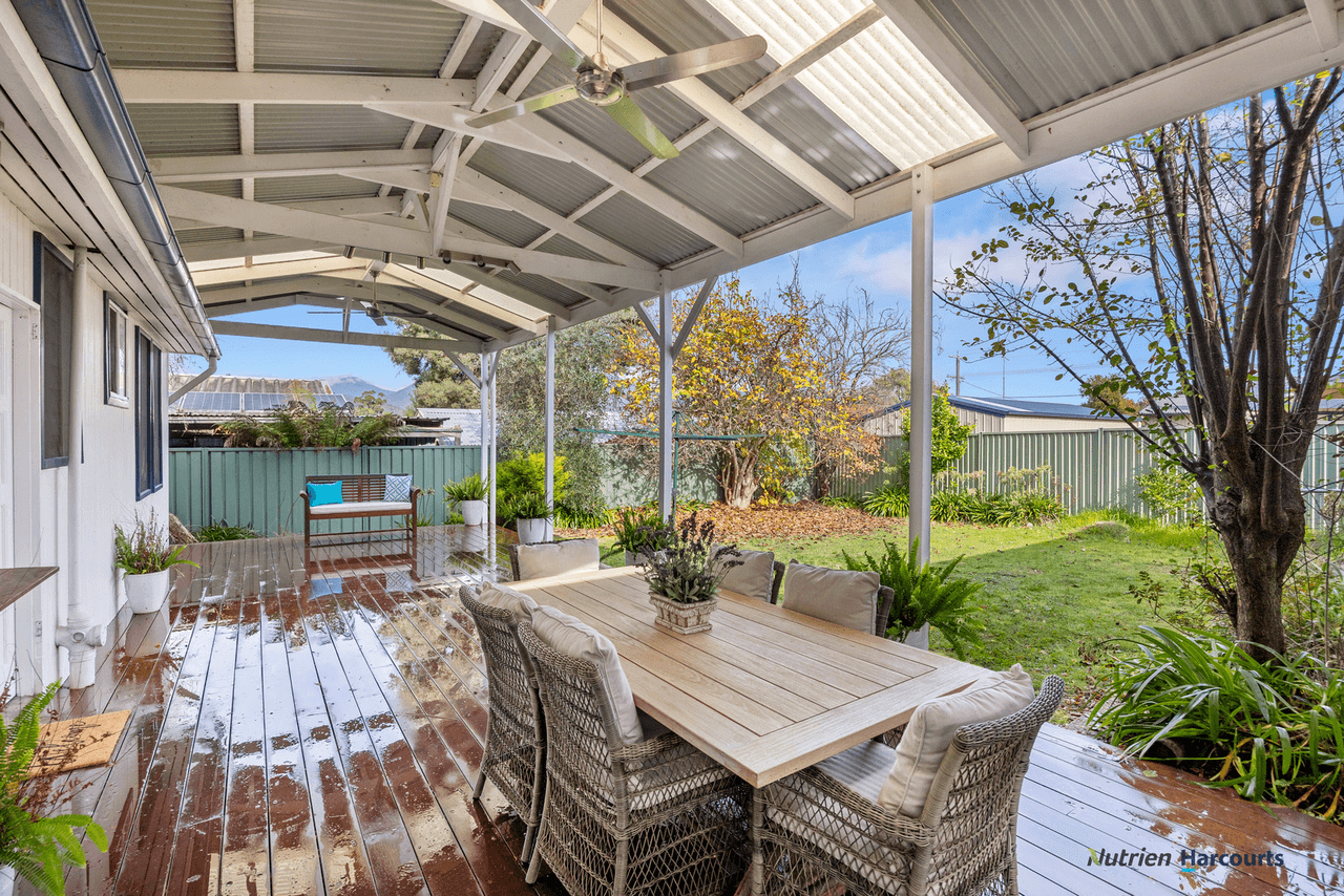 19 Hillside Avenue, EILDON, VIC 3713