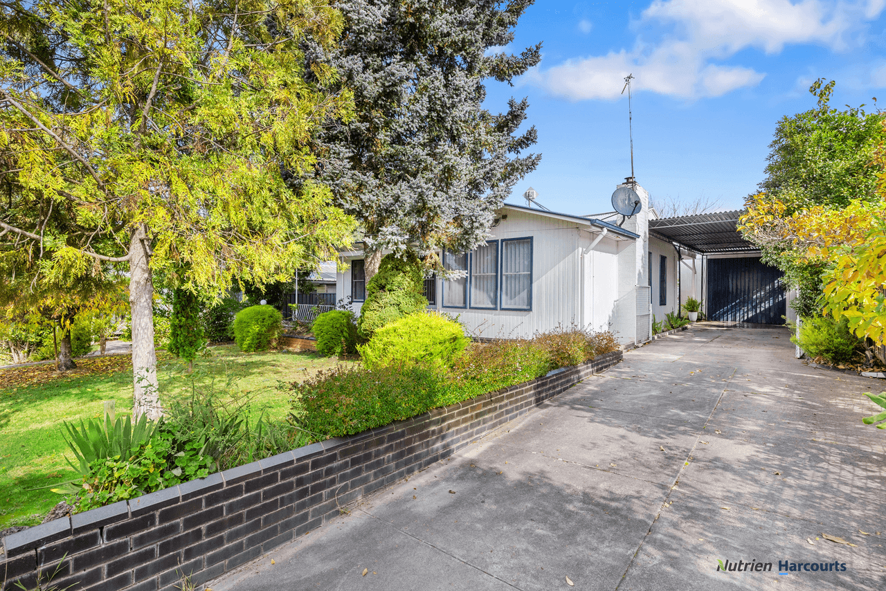 19 Hillside Avenue, EILDON, VIC 3713