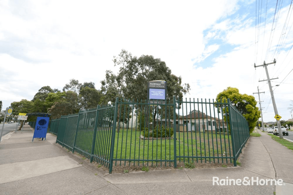 125 Stella Street, FAIRFIELD HEIGHTS, NSW 2165