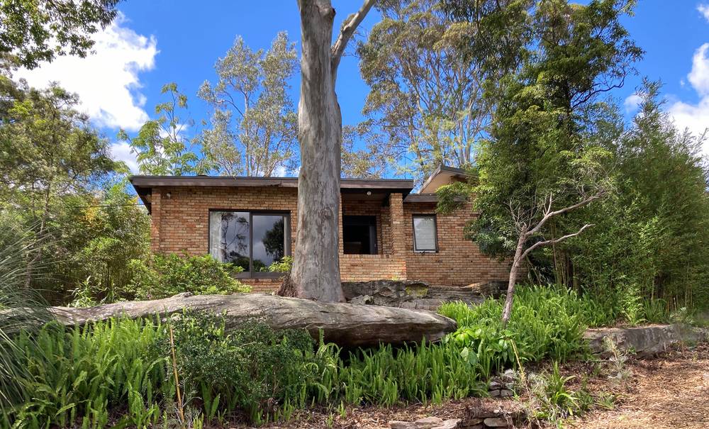 11 Bangalla Place, FORESTVILLE, NSW 2087