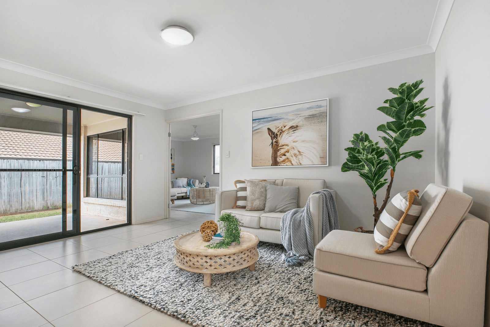 10 Pentecost Place, Redland Bay, QLD 4165