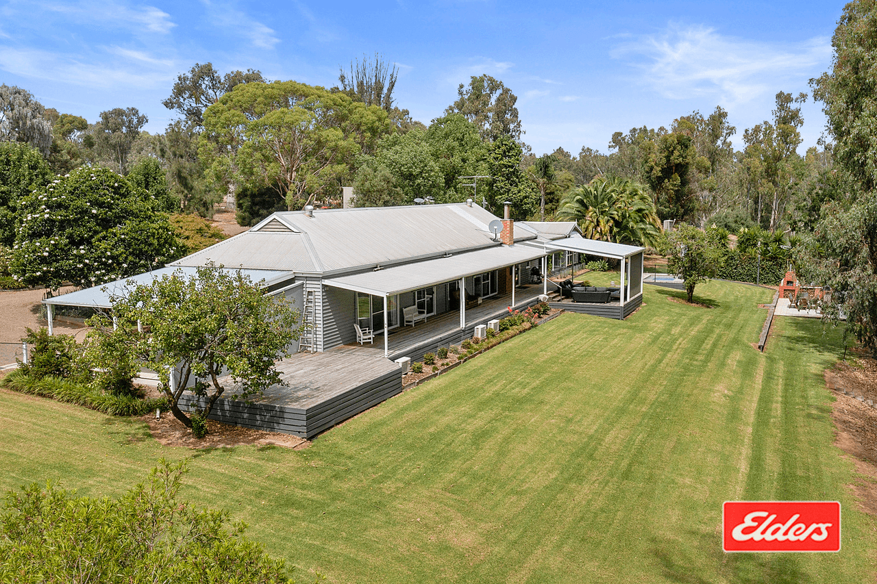 45  East Road, BOORHAMAN NORTH, VIC 3685