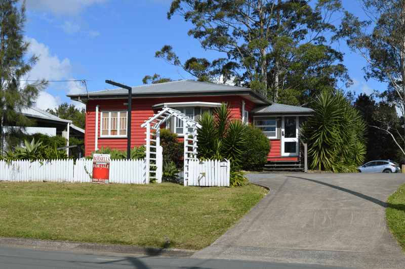 35 Coral Street, MALENY, QLD 4552