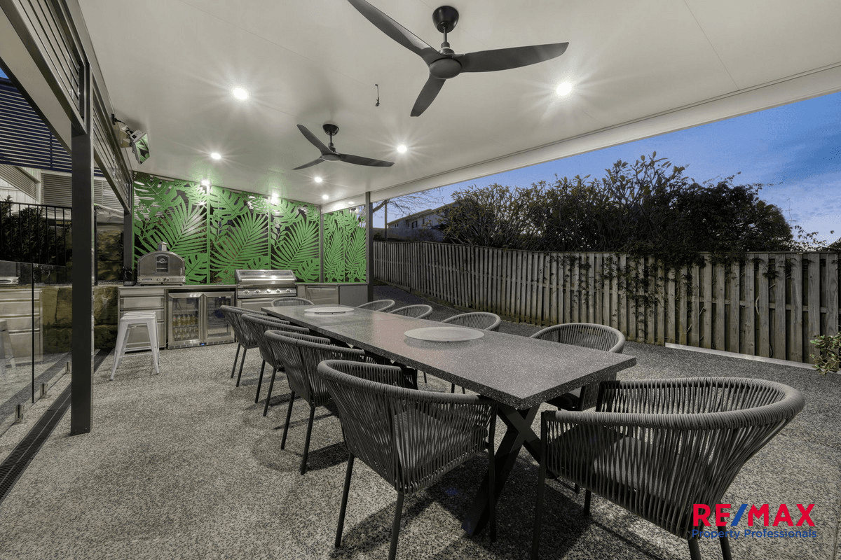 15 Pelagian Street, Augustine Heights, QLD 4300