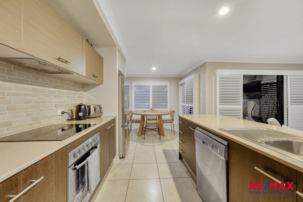 15 Pelagian Street, Augustine Heights, QLD 4300