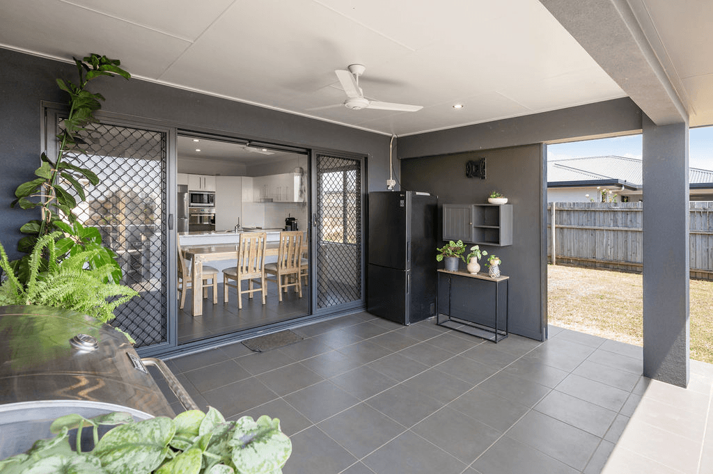 31 Budden Street, TOLGA, QLD 4882