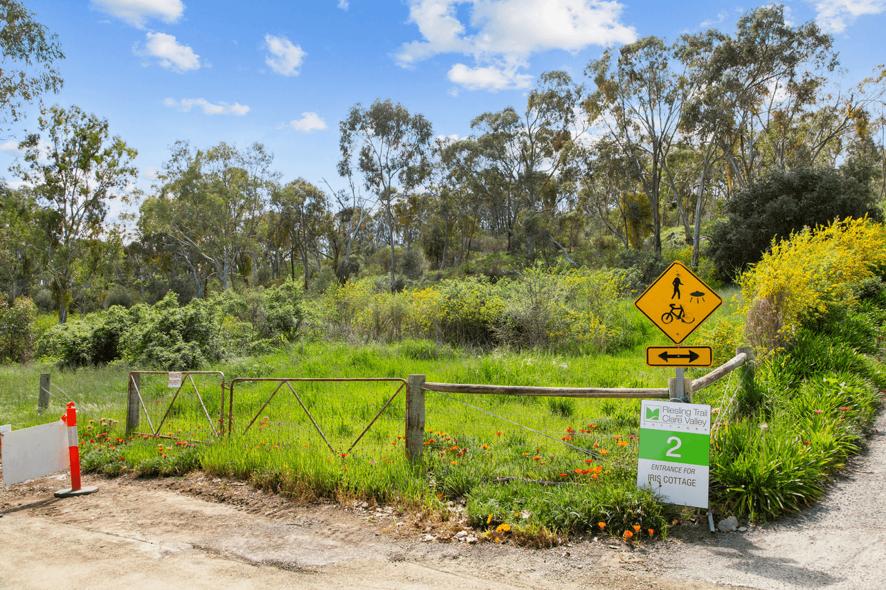 1 Warenda Road, CLARE, SA 5453