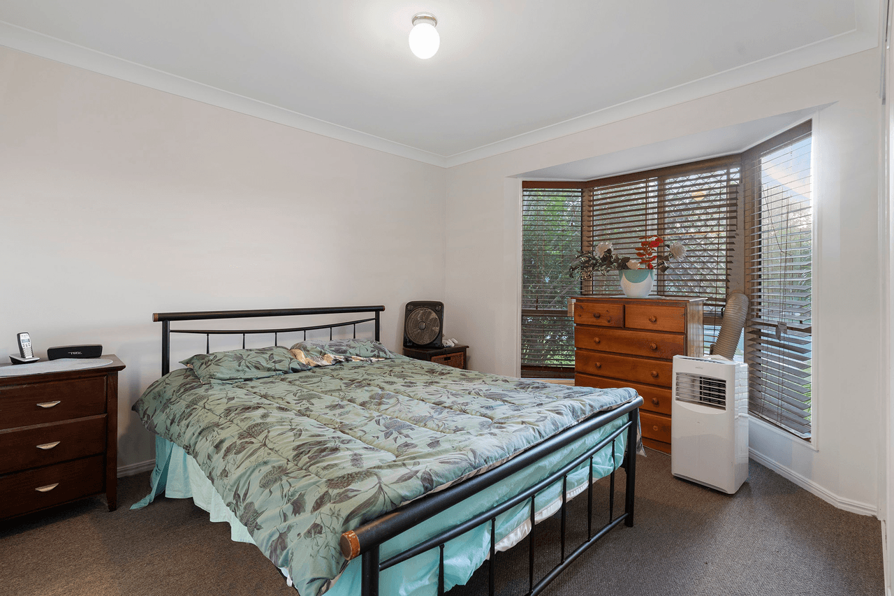 23 Geaney Boulevard, CRESTMEAD, QLD 4132