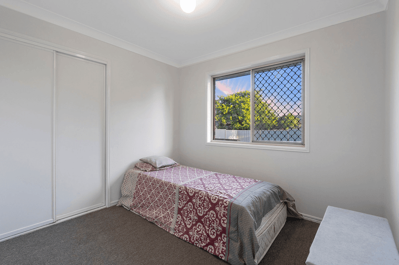 23 Geaney Boulevard, CRESTMEAD, QLD 4132