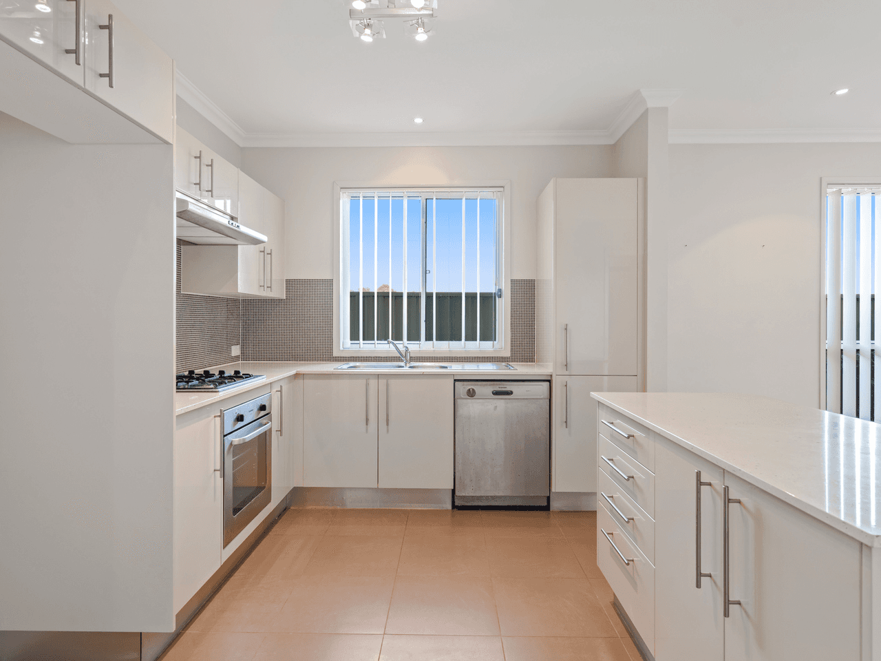 1/4 Stan Johnson Drive, HAMLYN TERRACE, NSW 2259