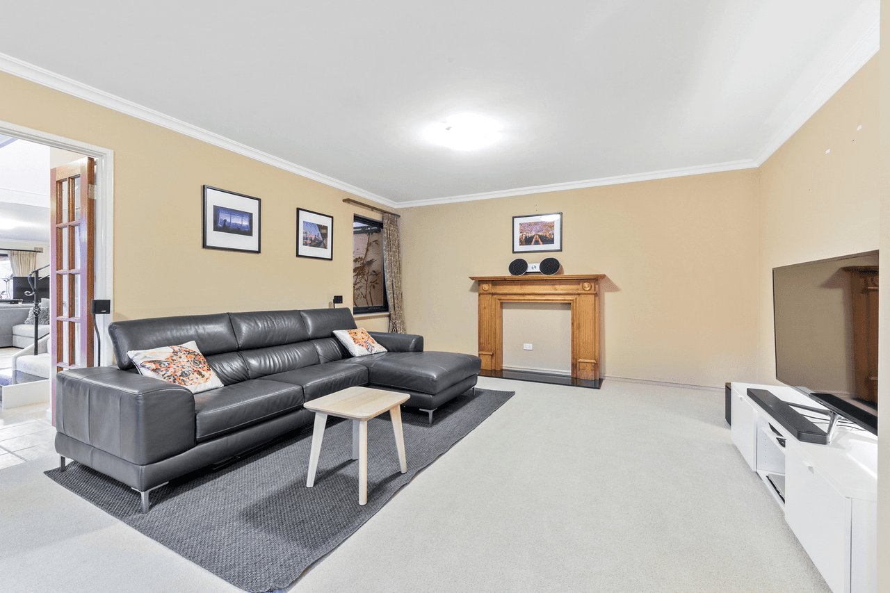 15 Macrae Road, APPLECROSS, WA 6153