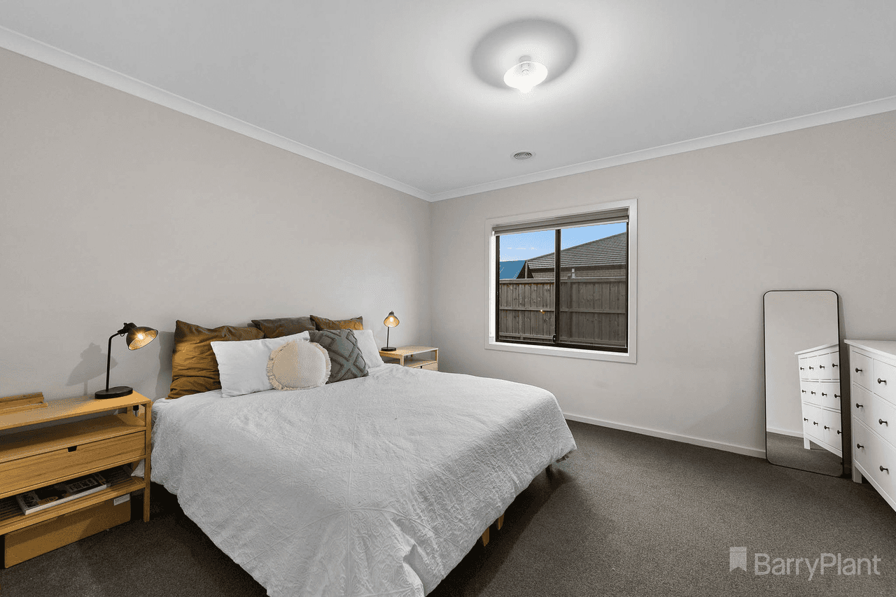 6 Albus Crescent, Officer, VIC 3809