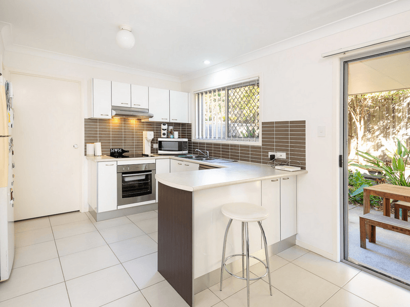 23/131 McAuley Parade, Pacific Pines, QLD 4211