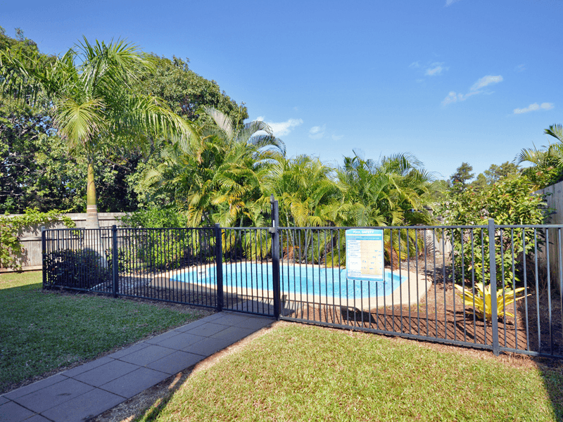 1/18 Anzac Avenue, Rocky Point, QLD 4874