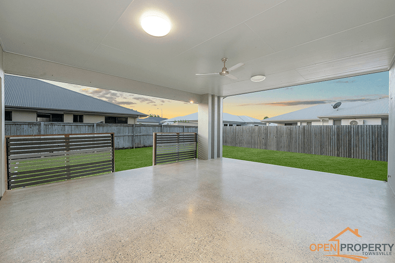 85 Sanctum Bvd, Mount Low, QLD 4818