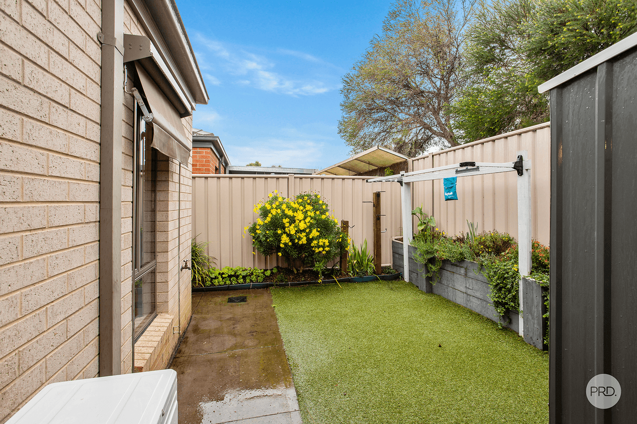 12 Highview Terrace, KANGAROO FLAT, VIC 3555