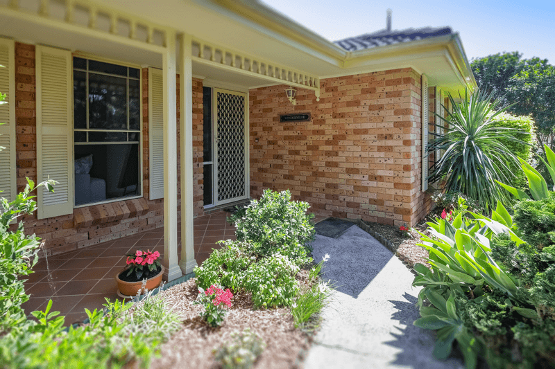 6 Maxwell Close, GREEN POINT, NSW 2251