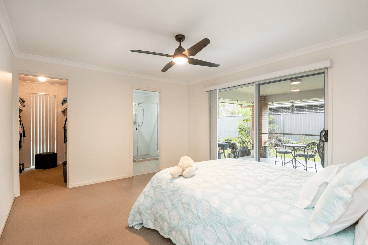 5 Humpback Crescent, SAFETY BEACH, NSW 2456