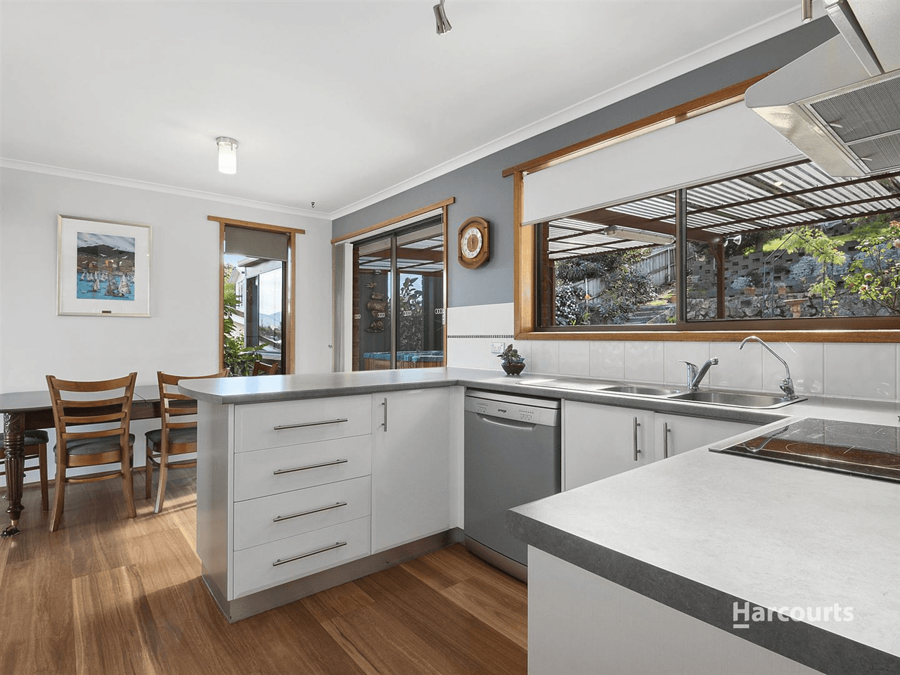 48 Karoola Road, Lindisfarne, TAS 7015