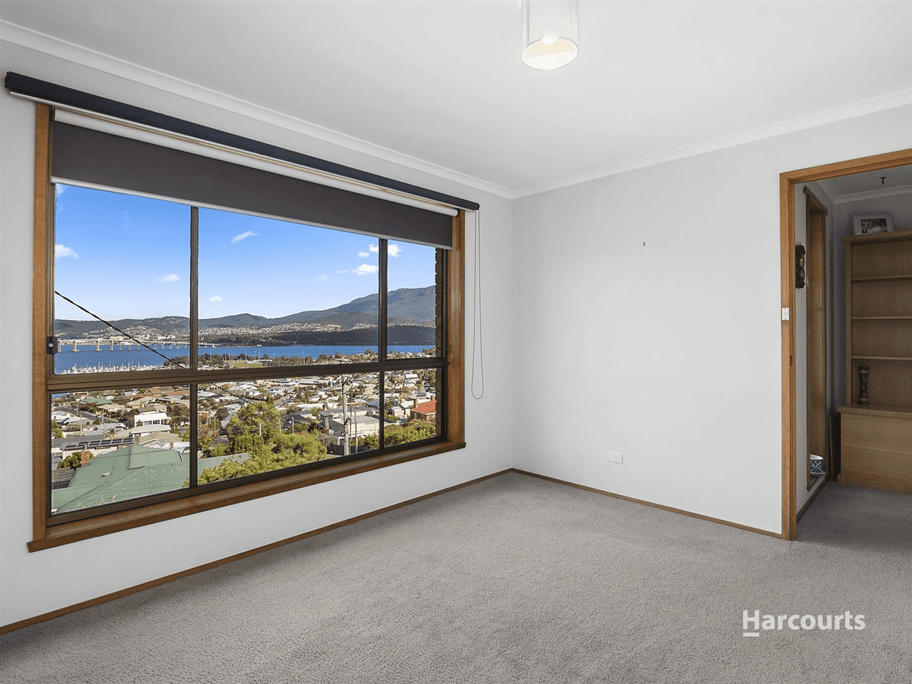 48 Karoola Road, Lindisfarne, TAS 7015