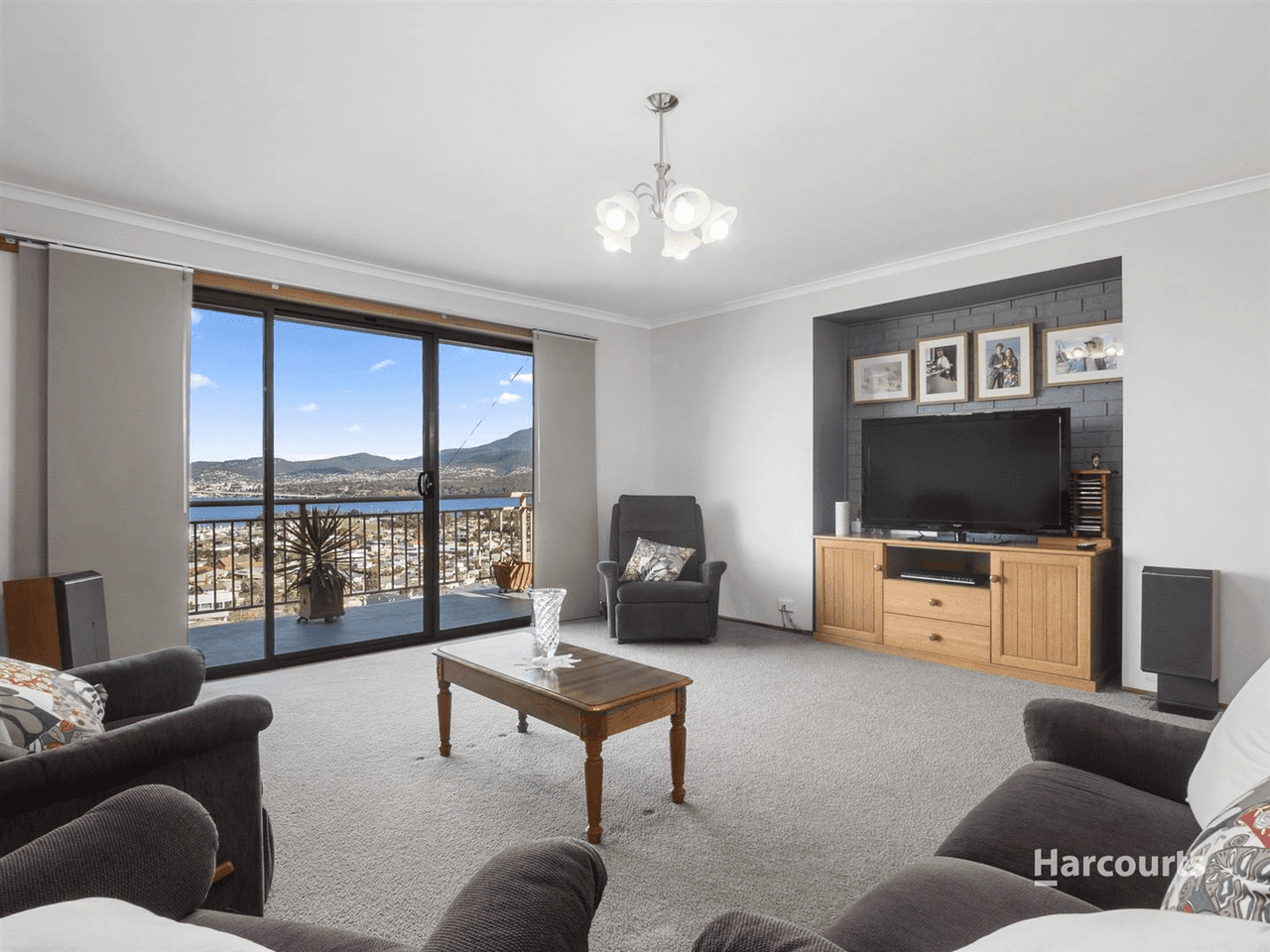 48 Karoola Road, Lindisfarne, TAS 7015