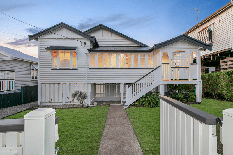 16 Cromwell Street, Wooloowin, QLD 4030