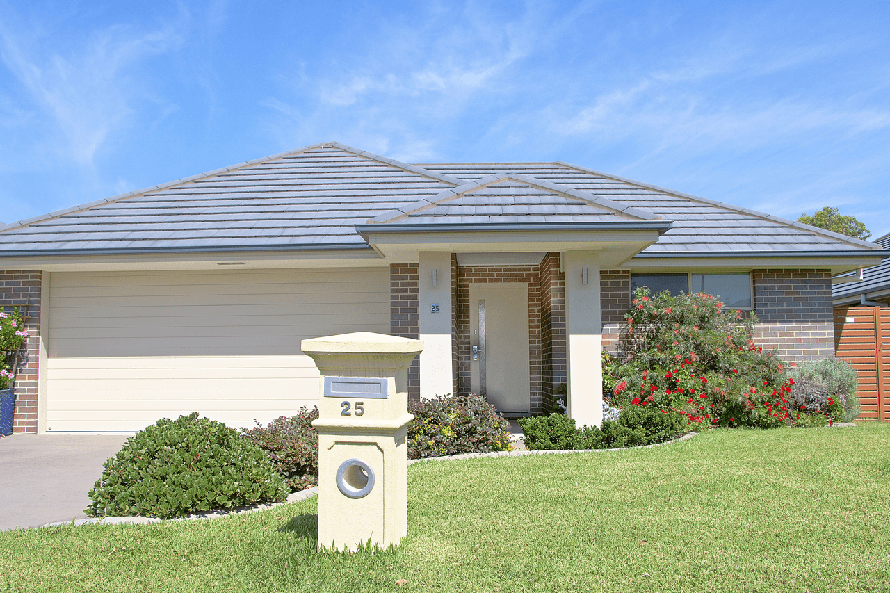 25 Leeward Circuit, Tea Gardens, NSW 2324