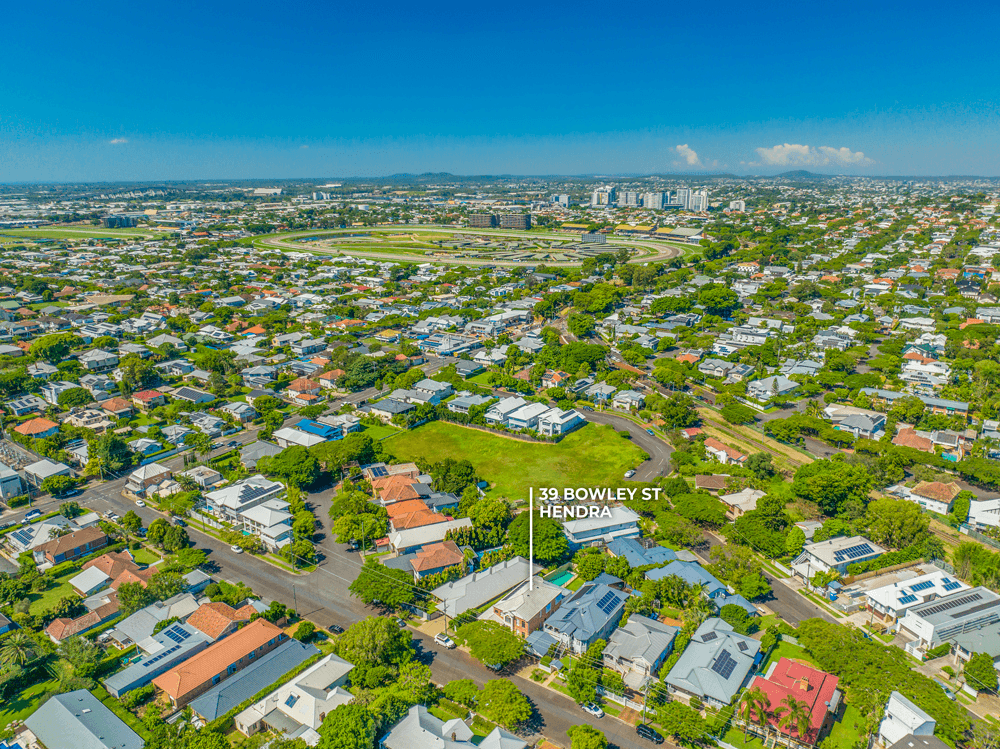 39 Bowley Street, HENDRA, QLD 4011